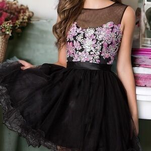 NWT Beautiful Brand New Black Cocktail Sequin Dress